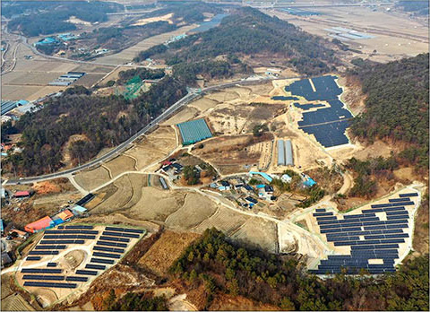 韩国3.6MW地面打桩支架光伏电站